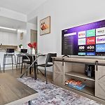 Carolina Cove - Free Parking, Spacious, City Views