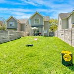 3 Lux King Beds O Game Rm O Fenced Backyard Escape