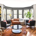 Luxe 2Br 2 Bath Prime Uptown With Free Parking