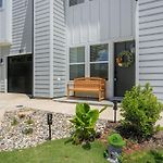 Spacious New 3Br Home Near Uptown Charlotte - Private Baths - Peaceful Stay