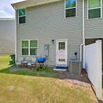 7 Mi To Uptown - Pet-Friendly 2-Story Townhome!
