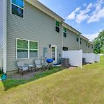 7 Mi To Uptown - Pet-Friendly 2-Story Townhome!