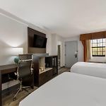 Quality Inn & Suites Airport