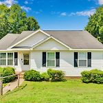 Pet-Friendly 3Br - Near Hospitals - Bbq - Deck
