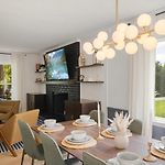 Newly Renovated-Private Pool & Huge Deck