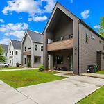 Modern New 4Br Home Near Noda & Downtown