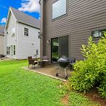 Modern New 4Br Home Near Noda & Downtown