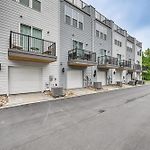 Walk To Music Factory: Townhome W/ Rooftop Deck!