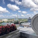 Dunhill Hotel