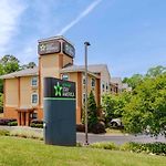 Extended Stay America Select Suites - Charlotte - University Place