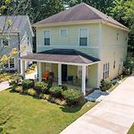 Getaway Near Center City Centrally Located In Clt