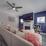 Getaway Near Center City Centrally Located In Clt
