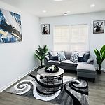 Cozy Escape, Private Rooms In Charlotte With Shared Common Spaces