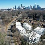 Modern 1Br Condo Stylish Stay Near Uptown Clt