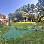 Uptown In 6 Mins - Game Deck - Private Acre - Sleeps 10