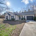 Fully Updated Cozy 3 Bedroom Ranch Escape -Wwc- Airport