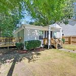 Charlotte Gem W/ Deck & Community Amenities