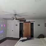 Bedrooms With Private Bath - 12Min From Uptown