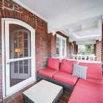 Elegant 1Br King Condo, Elizabeth-Plaza Midwood