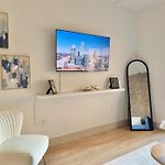 Luxury Apartment Uptown, Free Parking, 5Min Bank Of America Stadium