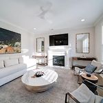 Luxury 4Br Escape - Premium Modern Comfort