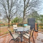 Dog-Friendly Yard, 5 Mi To Uptown: Charlotte Home
