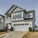 Charlotte Area Home Near Lake Wylie, Pets Welcome!