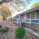 Stylish 4Br Home - Modern & Bright Interior