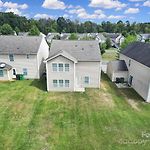 Spacious 4 Bedroom House In University Area Close To Pnc Pavilion