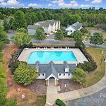 Spacious 4 Bedroom House In University Area Close To Pnc Pavilion