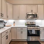 Spacious 4Br Near Unc Charlotte & Major Venues