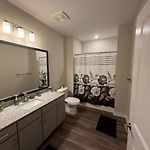 The Retreat In Uptown