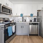Luxury 2Br South End Uptown Charlotte, Walkable, Gym, Washer & Dryer