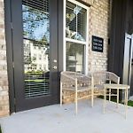 Landing Apartments - The Henry
