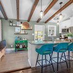 3Br Pga Garden Oasis - Near Quail Hollow And Light Rail