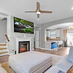 3Br Townhome | 5 Min To Uptown, Boa, & Atrium
