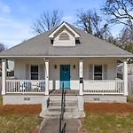 2Br Home With Fenced Backyard, Minutes To Uptown