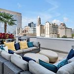 Blue Haven - Pool, City Views, Free Parking
