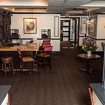 Dunhill Hotel