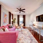 Retro 1Br In Elizabeth With Porch & Eclectic Design
