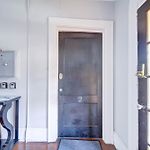 Retro 1Br In Elizabeth With Porch & Eclectic Design