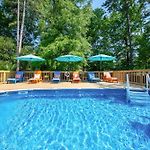 Pool Oasis With Hot Tub, Pickleball Court And Games Near Uptown