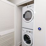 2Br Uptown Furnished Apartment Near Truist Fields Apts
