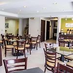 Sleep Inn Airport - Billy Graham Parkway