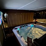 Family House With Jacuzzi