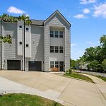 Spacious New 3Br Home Near Uptown Charlotte - Private Baths - Peaceful Stay