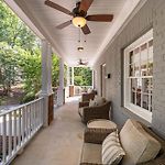 Luxury South End Retreat - Hot Tub - 4 Bedrooms