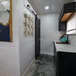 Clt Tiny House 5 Min From Airport And Uptown