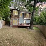 Luxury South End Retreat - Hot Tub - 4 Bedrooms