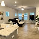 Sloan Garden House Modern Townhome Near South End